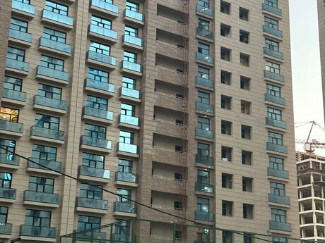 4 otaqlı yeni tikili - 28 May m. - 196 m²