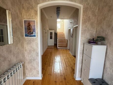 6 otaqlı həyət evi/bağ evi - Nardaran q. - 260 m²