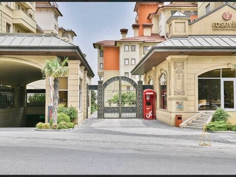 6 otaqlı mənzil, 395 m², Roseville Residence: 1 555 000 ₼ 2