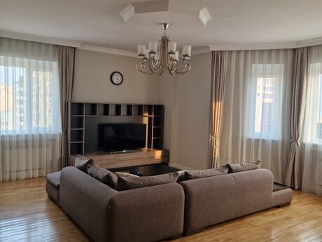 Elan №5664126 - Bakı, Nəsimi r., 3 otaqlı, 100 m², 11/13 mərtəbə