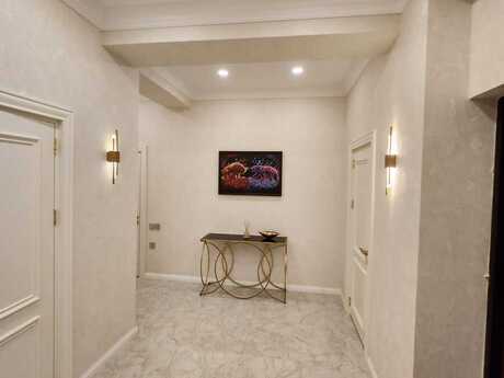 3 otaqlı yeni tikili - Ağ şəhər q. - 102 m²