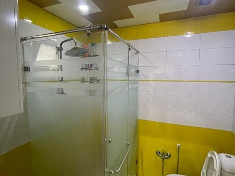 4 otaqlı köhnə tikili - Sahil m. - 120 m²