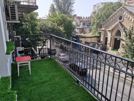 3 otaqlı köhnə tikili - 28 May m. - 100 m²