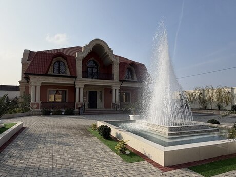 5 otaqlı həyət evi/bağ evi - Buzovna q. - 300 m²