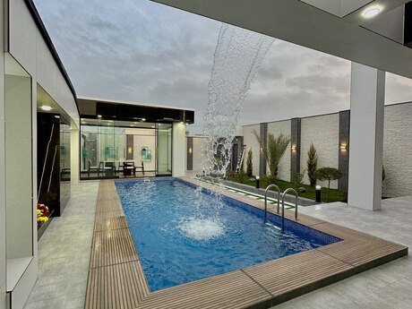 4 otaqlı həyət evi/bağ evi - Şüvəlan q. - 170 m²