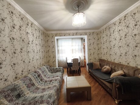 2 otaqlı köhnə tikili - Elmlər Akademiyası m. - 65 m²