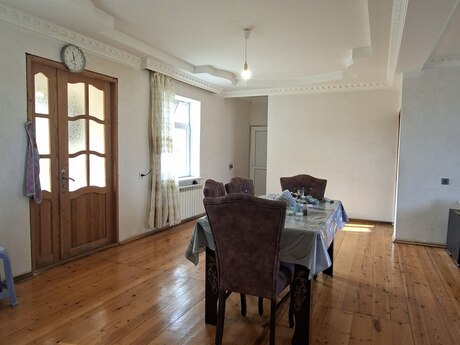 6 otaqlı həyət evi/bağ evi - Kürdəxanı q. - 100 m²