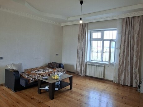 6 otaqlı həyət evi/bağ evi - Kürdəxanı q. - 100 m²
