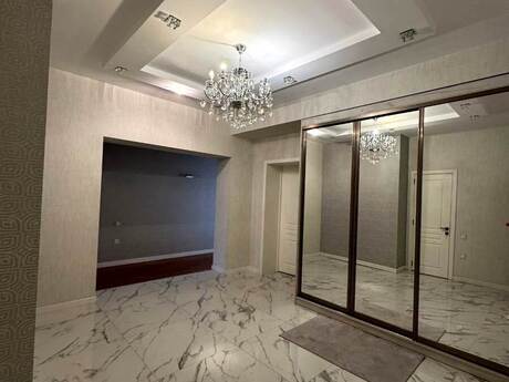 4 otaqlı yeni tikili - 28 May m. - 185 m²