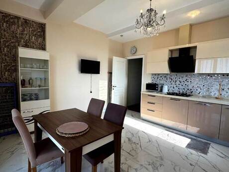 4-комнатная квартира, 185 м², 28 May: 565 000 ₼ 5