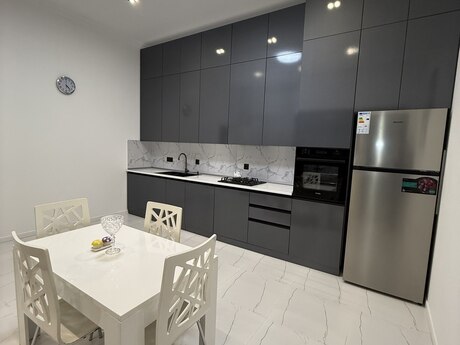 4 otaqlı həyət evi/bağ evi - Görədil q. - 150 m²