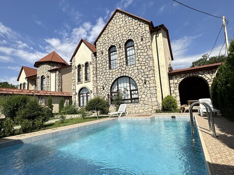 5-комн. дом/дача - Габала - 260 м²