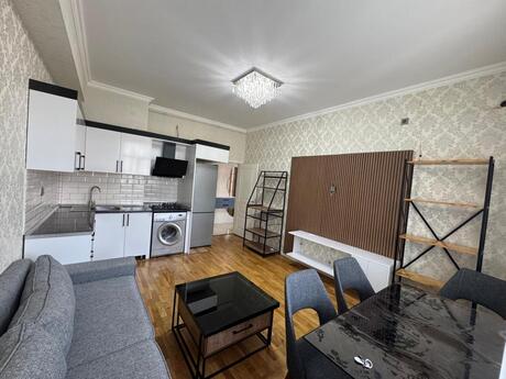 Elan №5667996 - Bakı, Yeni Günəşli q., 2 otaqlı, 47 m², 10/16 mərtəbə