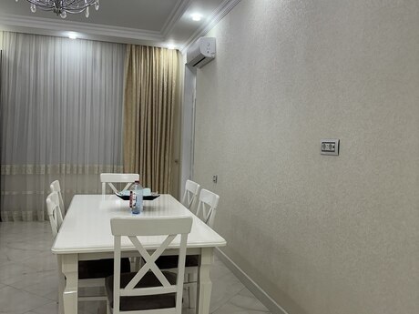 3 otaqlı yeni tikili - Ağ şəhər q. - 150 m²