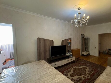3 otaqlı köhnə tikili - Avtovağzal m. - 100 m²