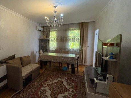 3 otaqlı köhnə tikili - Avtovağzal m. - 100 m²