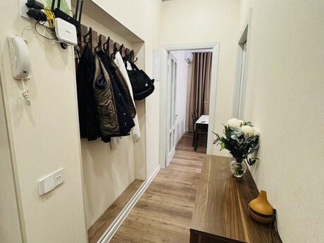 2 otaqlı köhnə tikili - Nizami m. - 65 m²