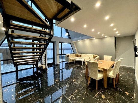 5 otaqlı həyət evi/bağ evi - Qəbələ - 220 m²