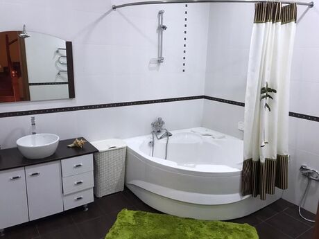 5-room apartment, 200 m², Nizami: 560 000 ₼ 5
