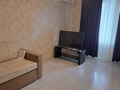 1 otaqlı köhnə tikili - Elmlər Akademiyası m. - 35 m²