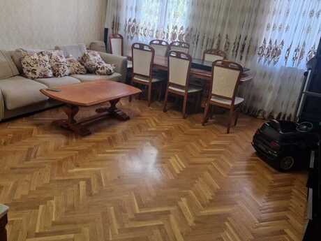 Объявление №5670381 - Баку, пос. Бадамдар, 4-комн., 90 м², 5/5 этаж