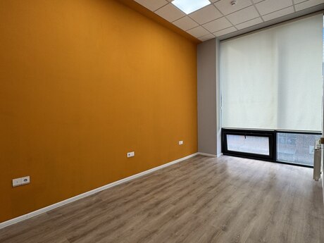 2-комн. офис - Насиминский  р. - 68 м²