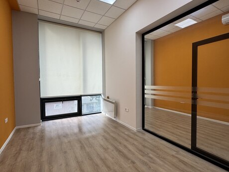 2-комн. офис - Насиминский  р. - 68 м²