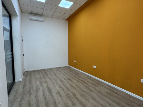 2-комн. офис - Насиминский  р. - 68 м²