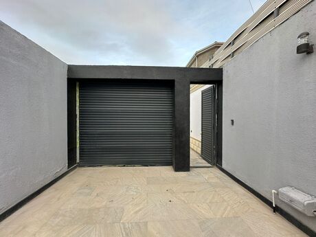 4 otaqlı həyət evi/bağ evi - Mərdəkan q. - 240 m²