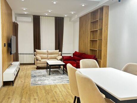 Nizami City kompleksində 2 otaqlı yeni tikili mənzil kirayə verilir, 80 m², 1 300 AZN/ay, şəkil 2 / 12