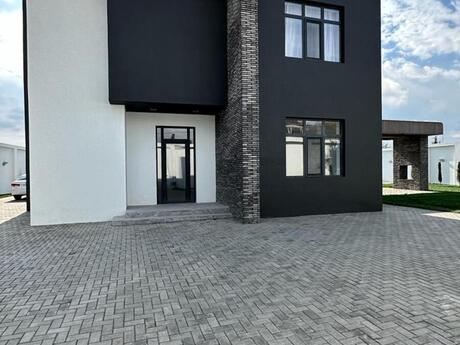 6 otaqlı həyət evi/bağ evi - Şağan q. - 300 m²