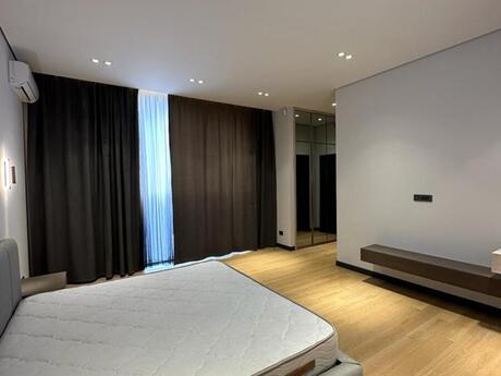 6 otaqlı həyət evi/bağ evi - Şağan q. - 300 m²