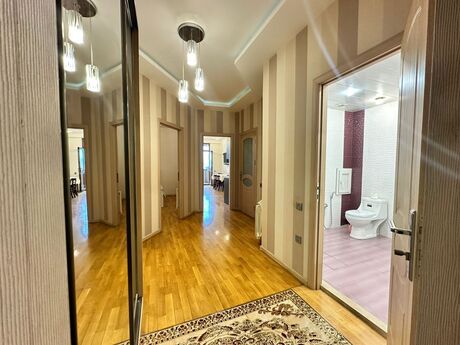 Elan №5672312 - Bakı, Gənclik m., 2 otaqlı, 65 m², 7/19 mərtəbə