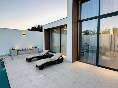 4 otaqlı həyət evi/bağ evi - Mərdəkan q. - 300 m²