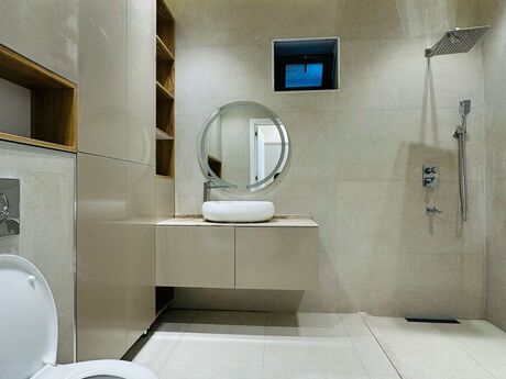 4 otaqlı həyət evi/bağ evi - Mərdəkan q. - 300 m²