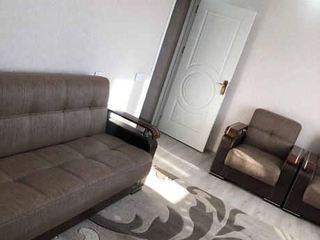 2 otaqlı köhnə tikili - 8-ci mikrorayon q. - 65 m²