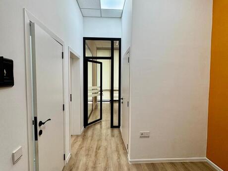 2-комн. офис - м. 8 ноября - 60 м²