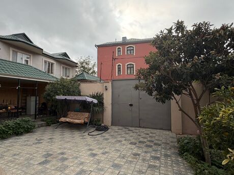7 otaqlı həyət evi/bağ evi - Bakıxanov q. - 320 m²