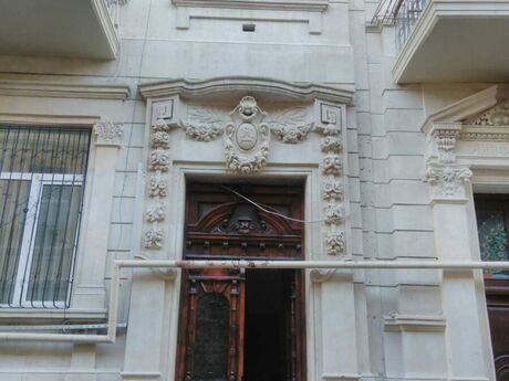 3 otaqlı köhnə tikili - Sahil m. - 79 m²