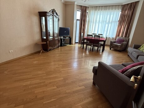 3 otaqlı yeni tikili - Sahil m. - 150 m²