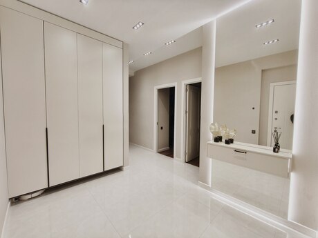 3 otaqlı yeni tikili - Ağ şəhər q. - 120 m²