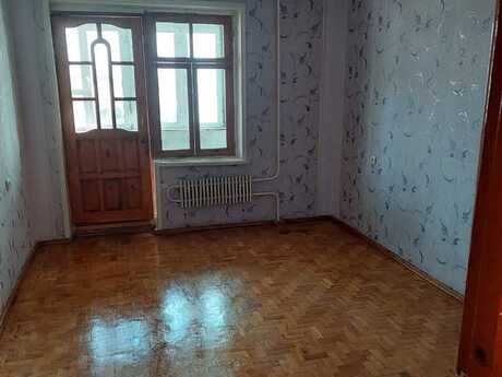 4 otaqlı köhnə tikili - Xalqlar Dostluğu m. - 100 m²
