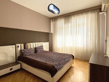 Объявление №5675649 - Баку, м. Насими, 2-комн., 90 м², 10/16 этаж