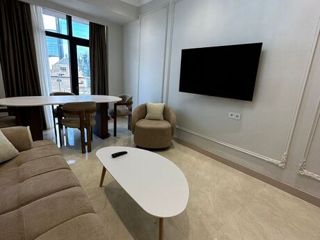 2 otaqlı yeni tikili - 28 May m. - 90 m²