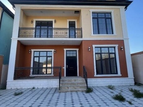 6 otaqlı həyət evi/bağ evi - Binə q. - 140 m²