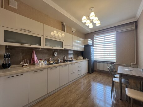 Аренда: 3-комнатная квартира, 100 м², Şah İsmayıl Xətai: 1 200 ₼/мес 5