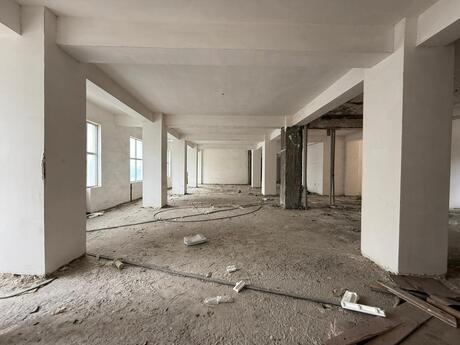 Obyekt - Elmlər Akademiyası m. - 600 m²