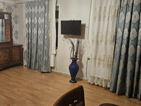 4 otaqlı köhnə tikili - Sumqayıt - 72 m²