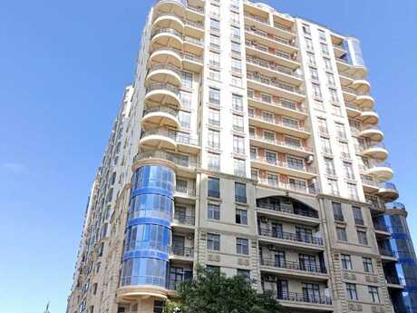 Объявление №5678883 - Баку, м. Элмляр Академиясы, 211.5 м²