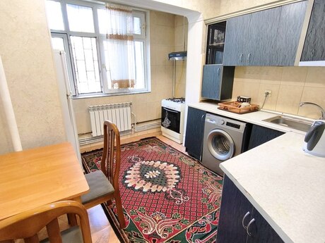 Elan №5679246 - Bakı, Azadlıq Prospekti m., 3 otaqlı, 85 m², 2/9 mərtəbə